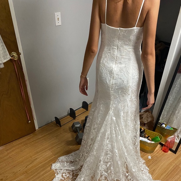 Wedding dress - Picture 5 of 7